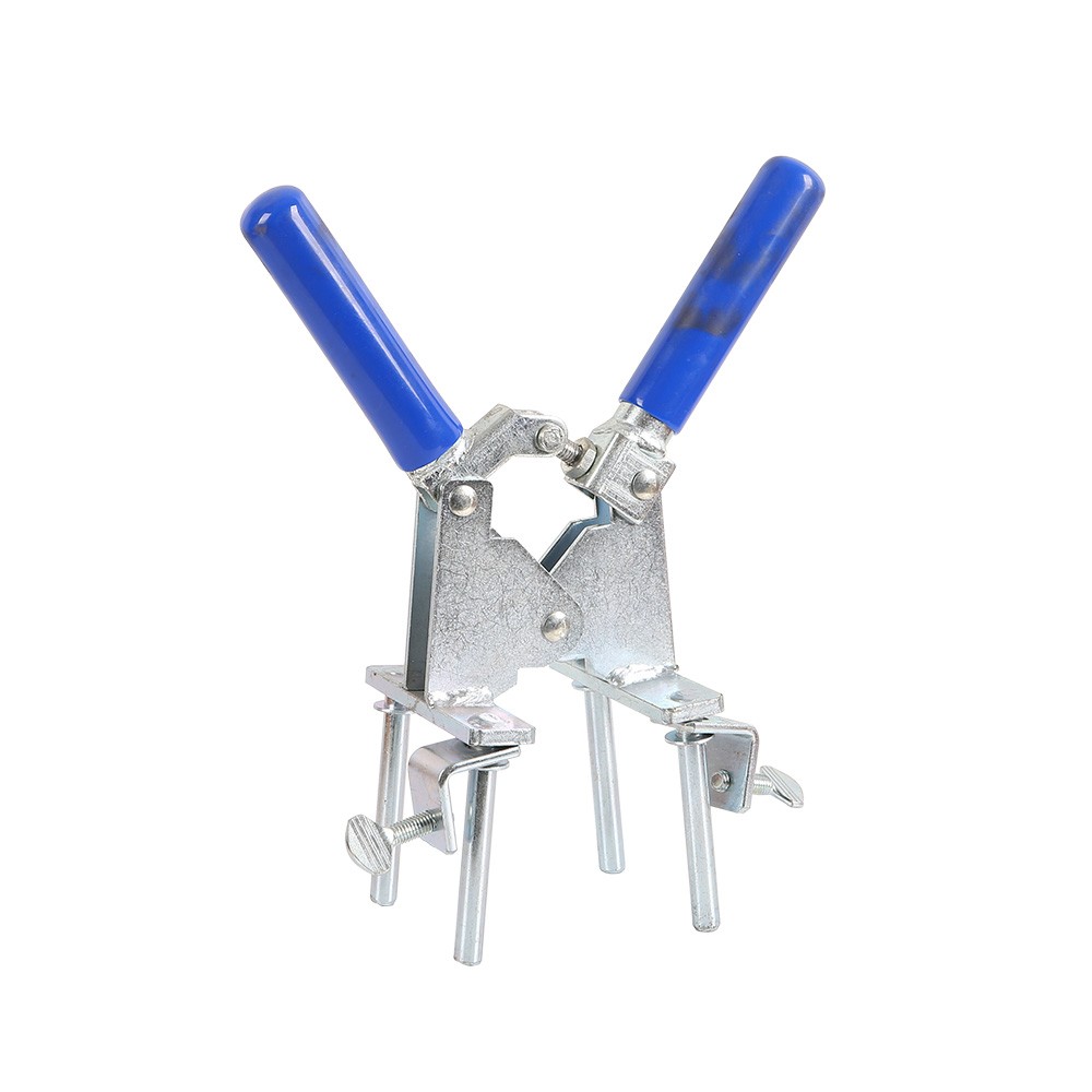 Large scale clip