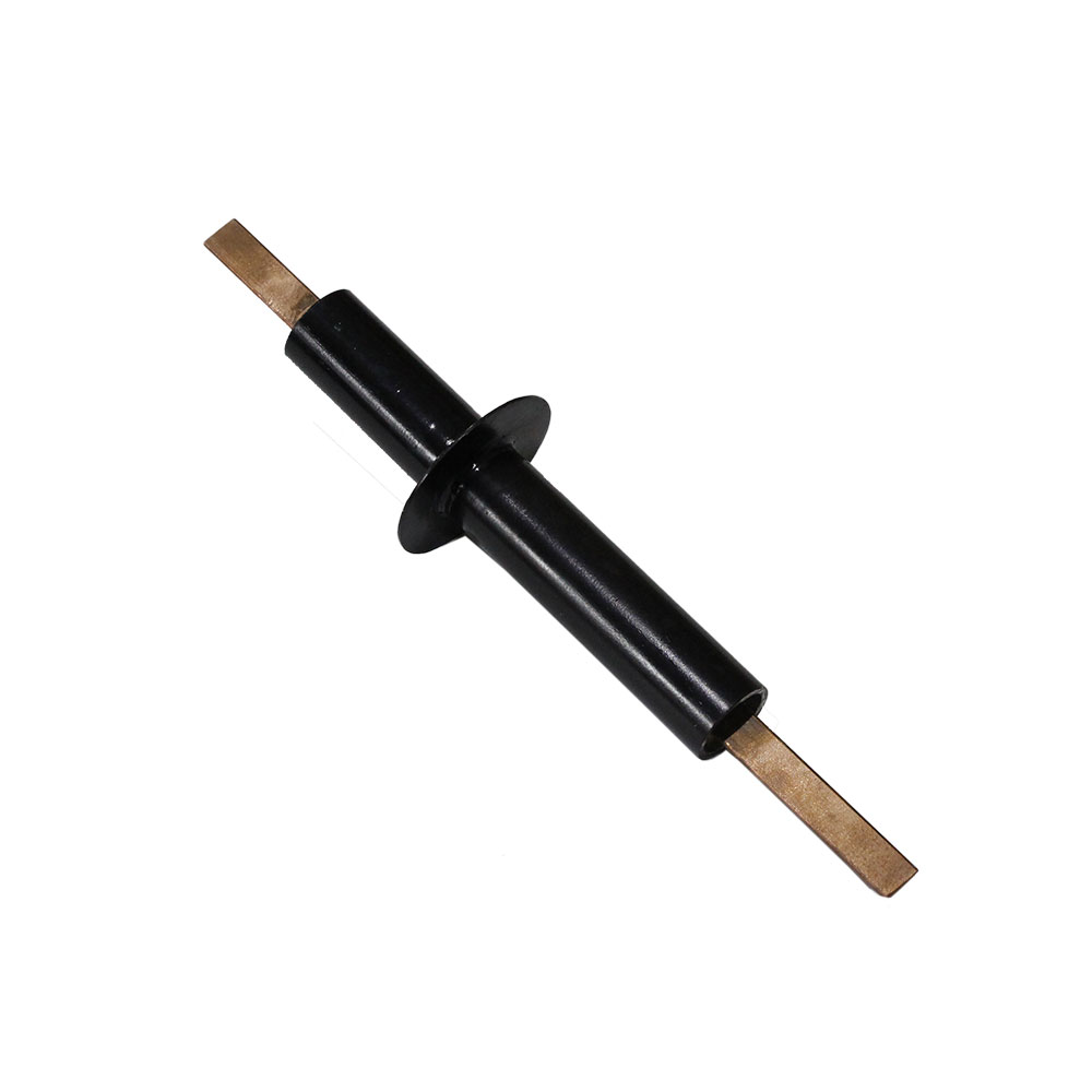 Busbar for grounding outlets